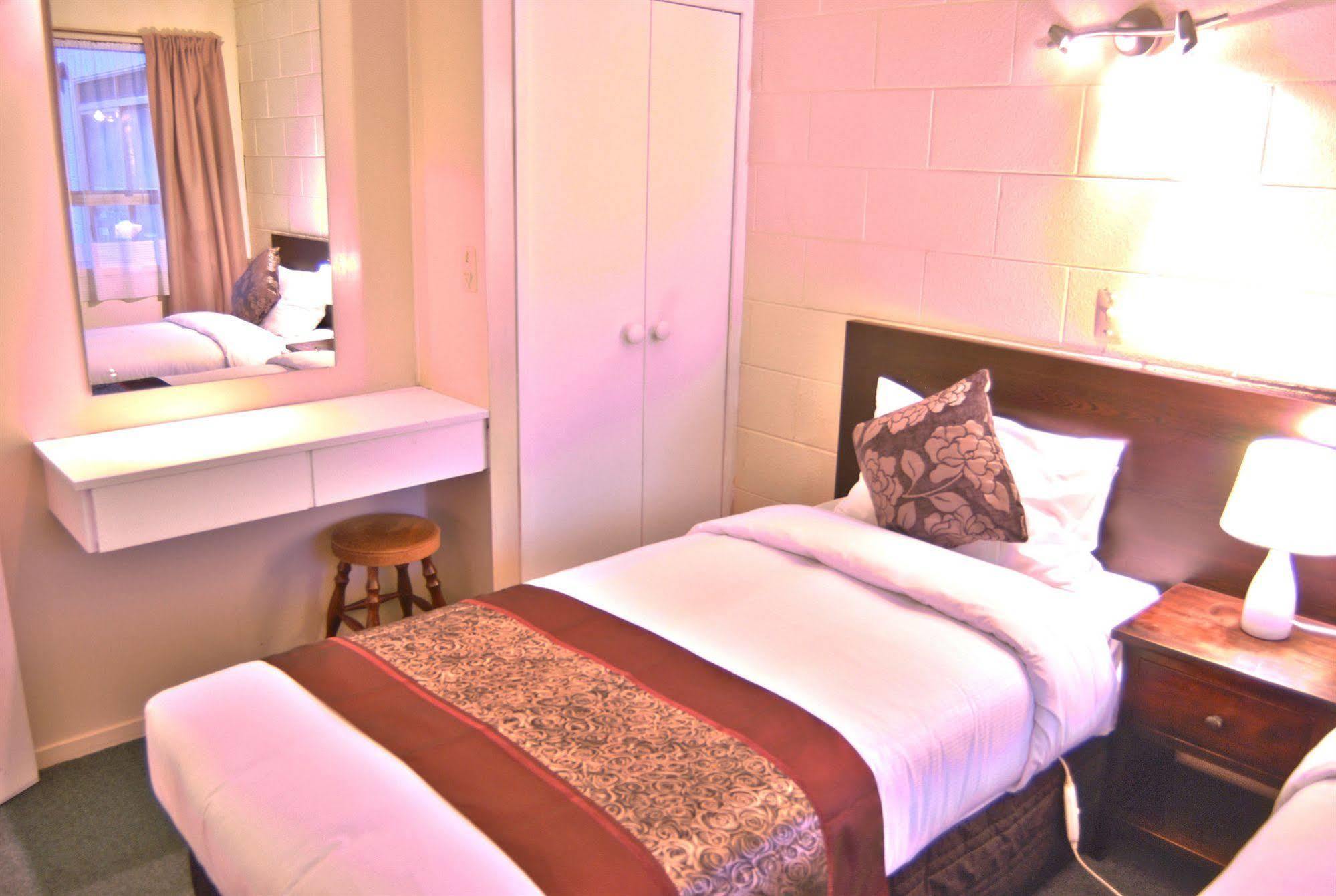 Barcelona Motel Taupo Luaran gambar